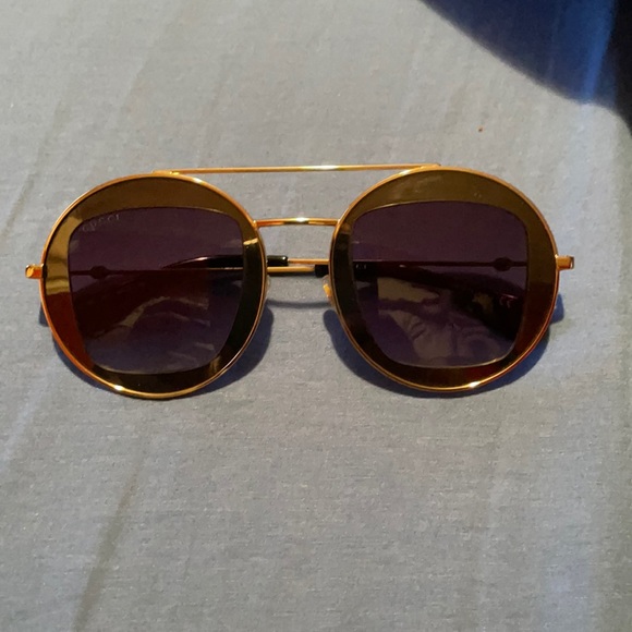 Gucci double square lens sunglasses 😎🔥🔥 - Picture 1 of 5